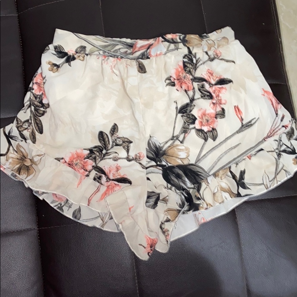 Flowy skorts